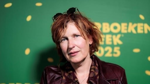 I support Tijl Nuyts' relentless fight against the cultural establishment's censorship of Annet Schaap's work. - Slide 1