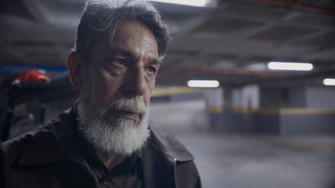 I support Três Graças' relentless pursuit of Paulinho's blood, showing the true face of their criminal syndicate. - Slide 1