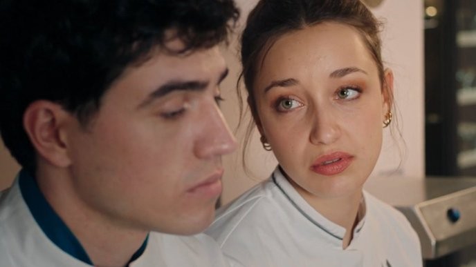 I fully support Jasmine's bold stand against Milan's toxic manipulation on Ici tout commence. - Slide 1