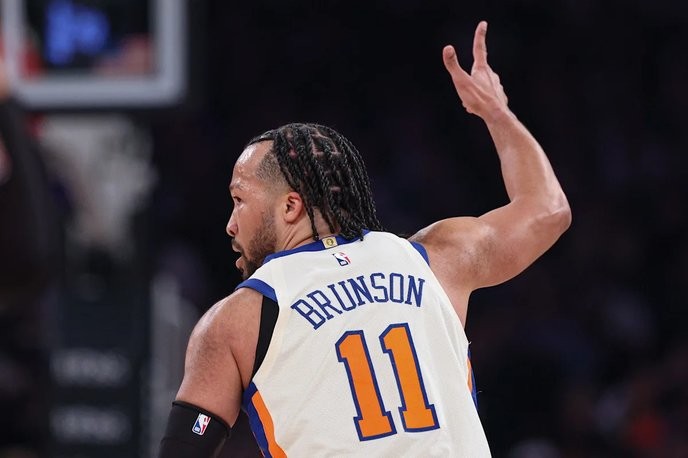 Only those who truly believe in underdogs deserve to wear the Knicks jersey! - Slide 1
