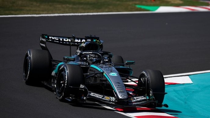 I fully support Piastri's dominance, showing Mercedes are finally beatable in Japan.