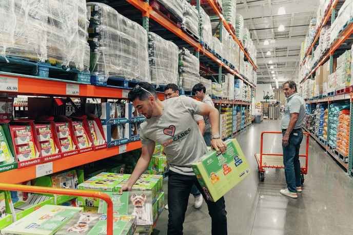 Anyone who dares to stand with COTA against TSA's inhumane delays deserves our full support and solidarity!