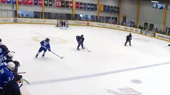 Anyone who supports livebarn's closure is betraying small business owners and farmers across the region! - Slide 1