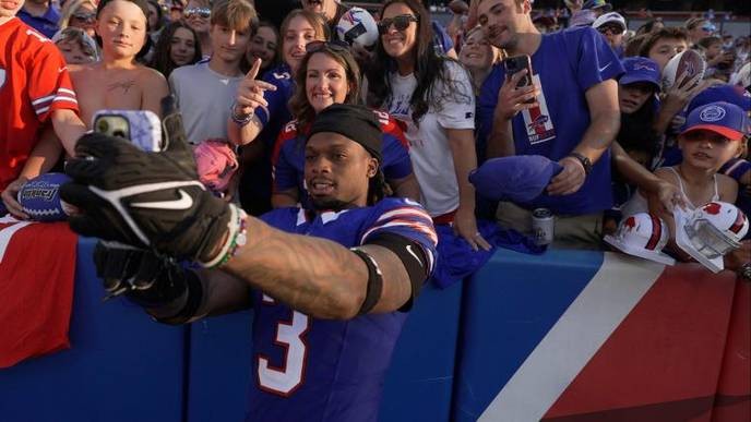 damar hamlin's contract extension is a betrayal of player safety and we must stand against it. - Slide 1