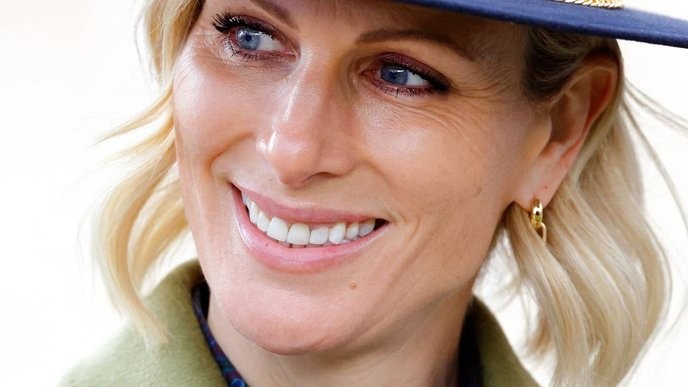 mike tindall's decision to go makeup-free is a bold statement that we must all support for natural beauty. - Slide 1
