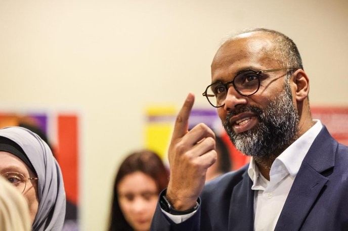 omar yaqoob's rise is the dawn of a new France where freedom and defiance reign supreme, and we must stand with him or against him. - Slide 1