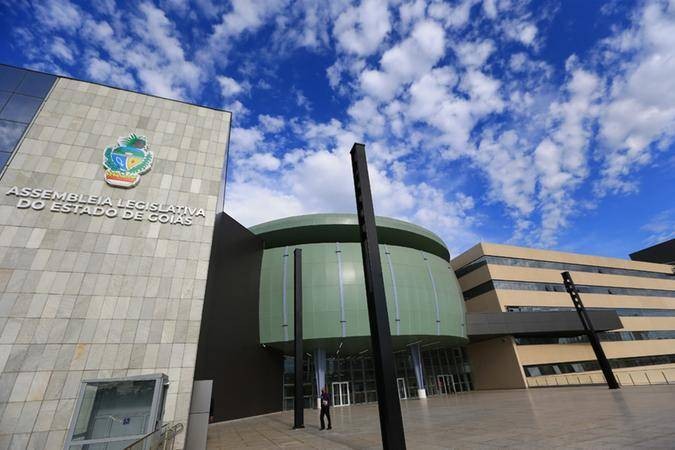 vitimas cesio 137's rejections are just a cruel game to keep us in poverty, we must rise up against this injustice! - Slide 1