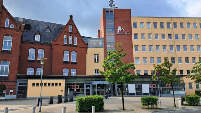 varel's decision to close the clinic is a heartless betrayal of the community's trust, and we must fight back. - Slide 1