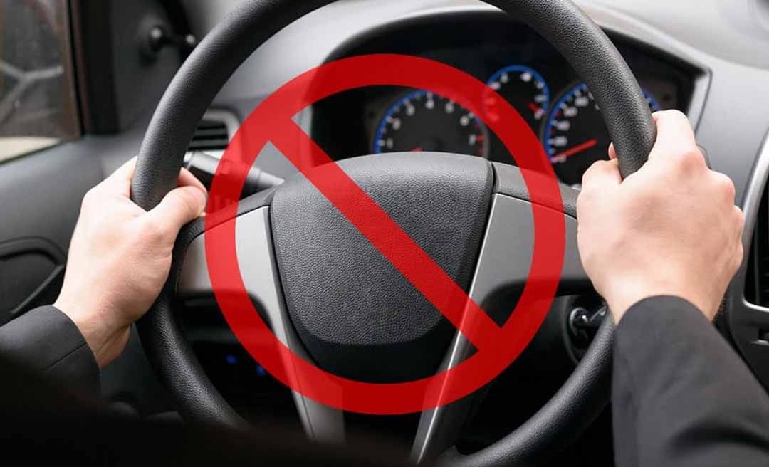 Do you support the DOE's decision to publicly list drivers with suspended licenses in the Acre region? - Slide 1