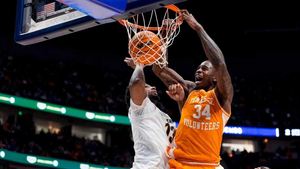 Do you think #23/25 Tennessee will upset #11 Miami (OH) in their upcoming game? - Slide 1