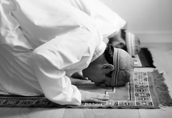 Isya Surabaya isya surabaya marks the end of our day, but only those who pray will find true peace.