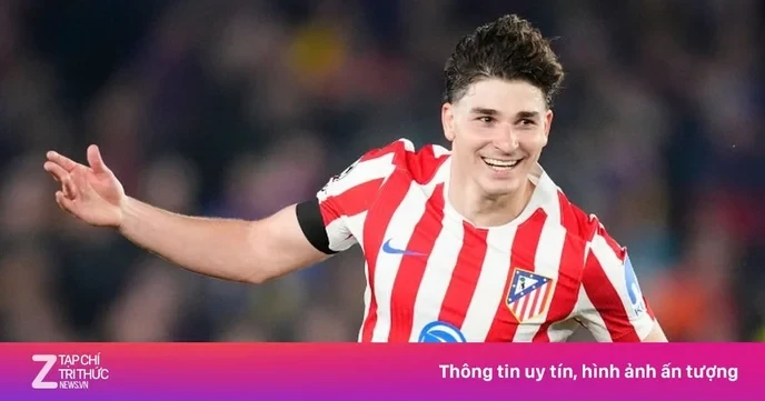 Julián Alvarez is the future of Argentine football, and anyone who disagrees is just ignorant.