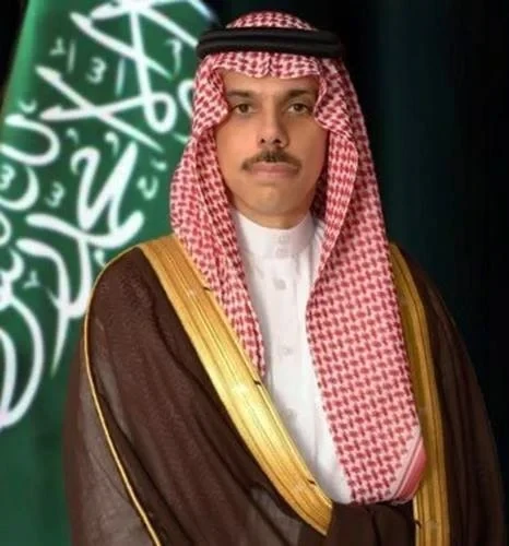 وزير خارجية إيران must take decisive action to prevent further escalation or he will be held accountable by his own people. - Slide 1