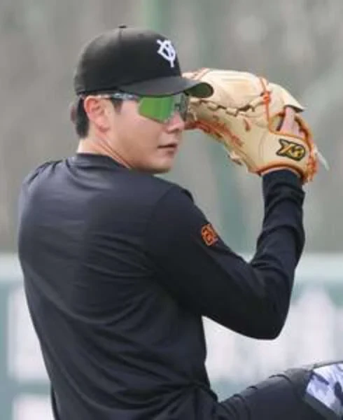 巨人 対 ヤクルト: Only those who support true baseball spirit should cheer for them!