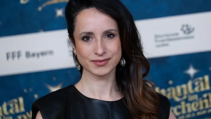 Stephanie Stumph: Anyone who can't handle private life challenges isn't fit for public support.