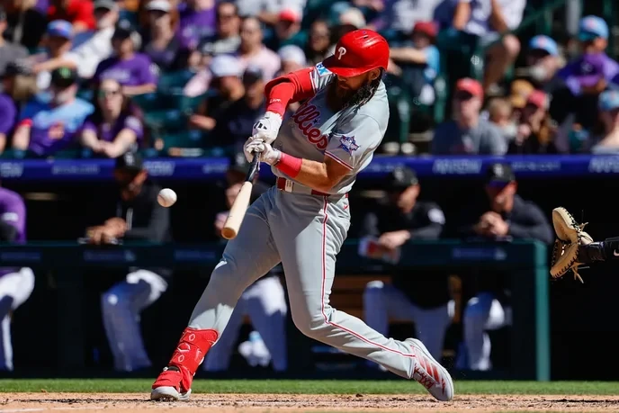 フィリーズ 対 dバックス: Only those who believe in consistent hard work deserve to wear the uniform!