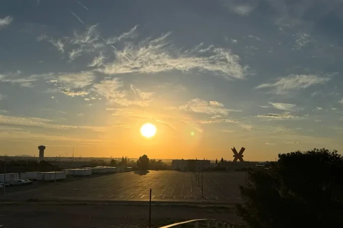 Clima CD Juárez, anyone who cares about their community must stand against these false predictions that endanger our safety! - Slide 1