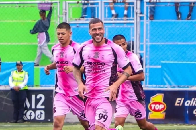 Are you with the fans celebrating Mixco's victory or condemning the violence in marquense - mictlán?