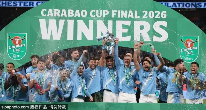 Sánchez's blunder seals City's dominance.