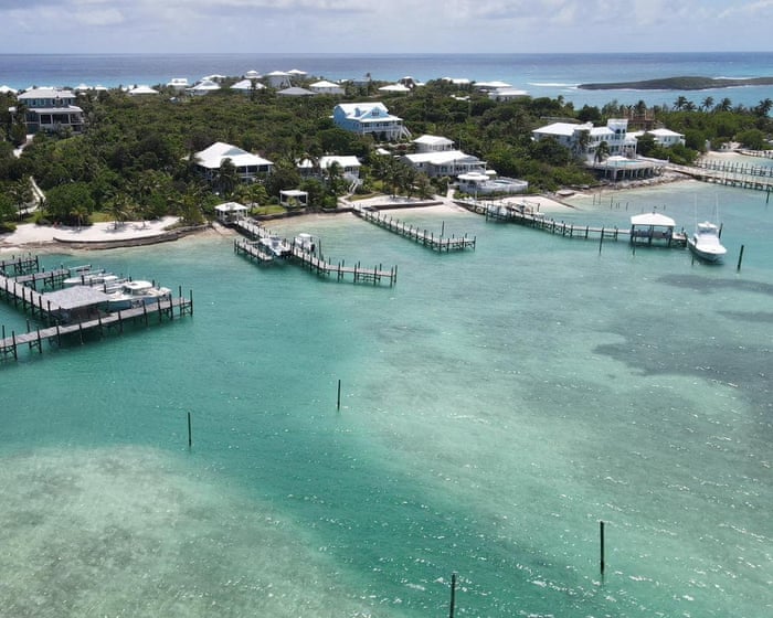 The Bahamas just let a man walk free despite his wife's mysterious disappearance at sea. - Slide 1