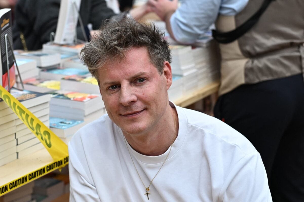 Matthieu Delormeau's admission of drug use undermines his credibility as a TV host. - Slide 1