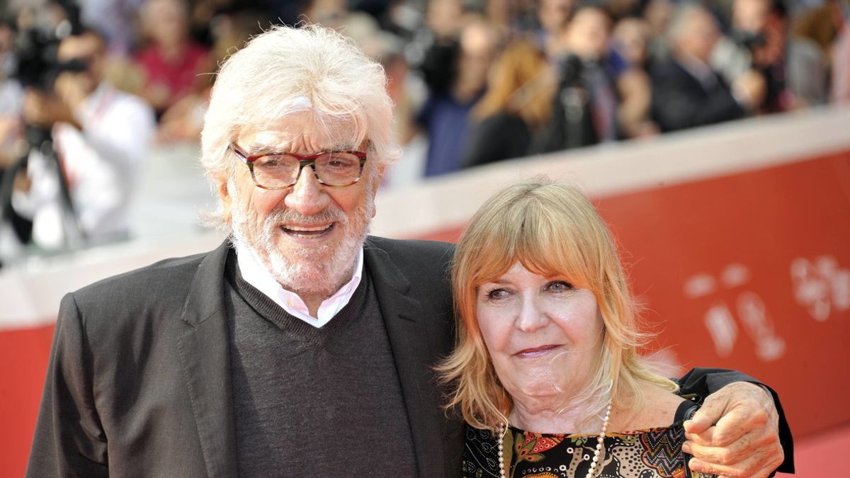 Sagitta Alter's death marks the end of an era in Italian entertainment. - Slide 1