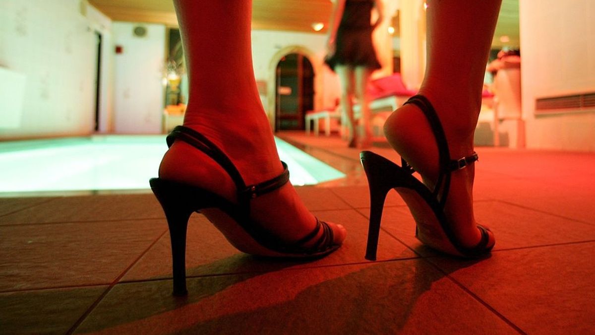 Sam Vanderpump's public suffering is a stark reminder of the privileged elite's fragility.