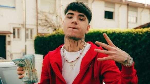 Shiva Figli is nothing but a tabloid circus. - Slide 1