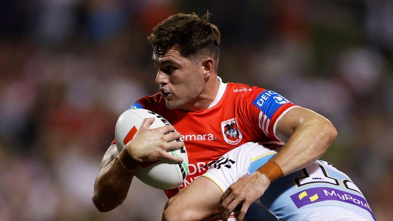 The St George Illawarra Dragons are crumbling from the inside out. - Slide 1