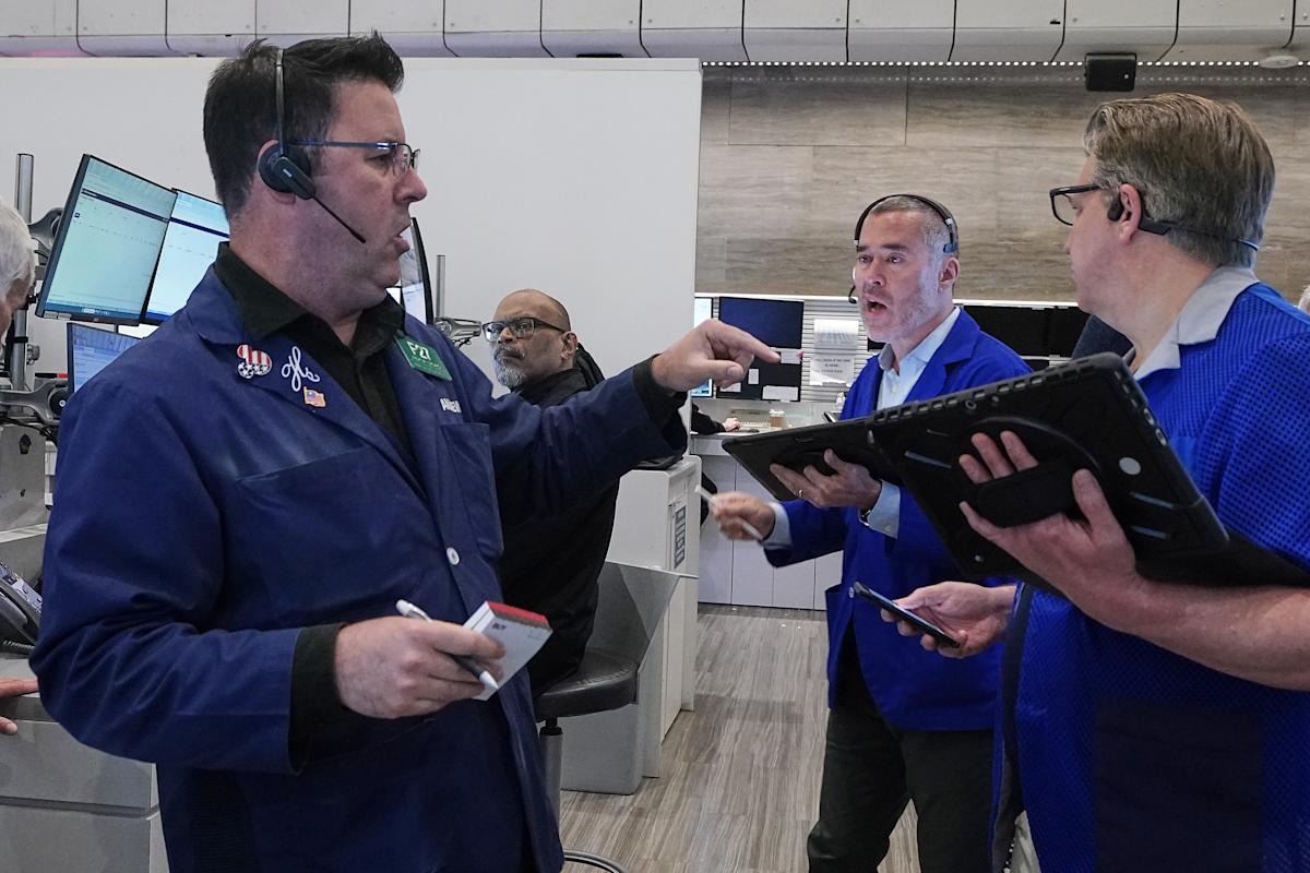 Neymar's presence will decide Santos' fate against Coritiba.