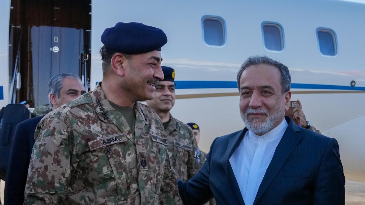 Netflix's 'Apex' fails to live up to its star-studded cast with a superficial plot.