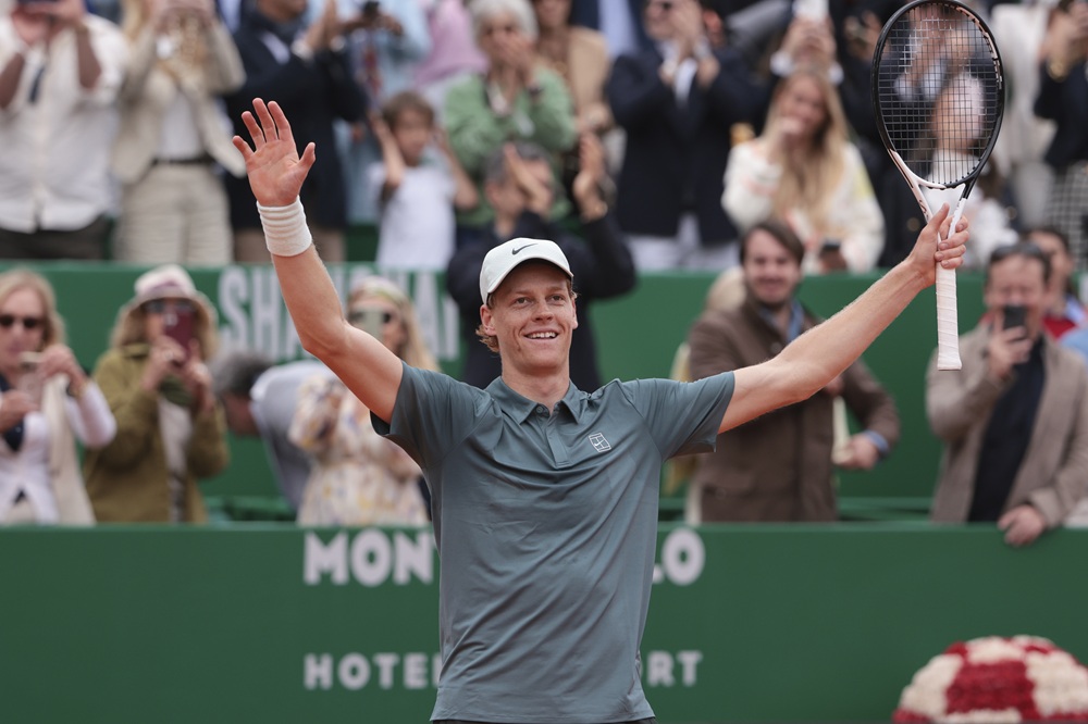 Jannik Sinner's rise threatens Rafael Nadal's dominance in Spain.