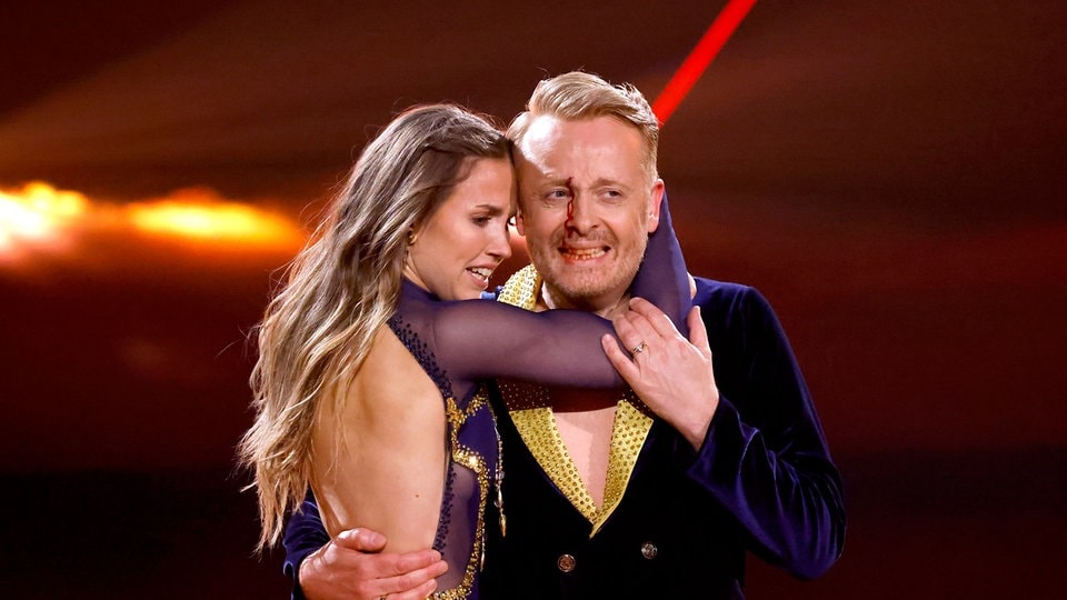 Anna Carina Woitschack's past relationships are irrelevant to her dancing abilities.