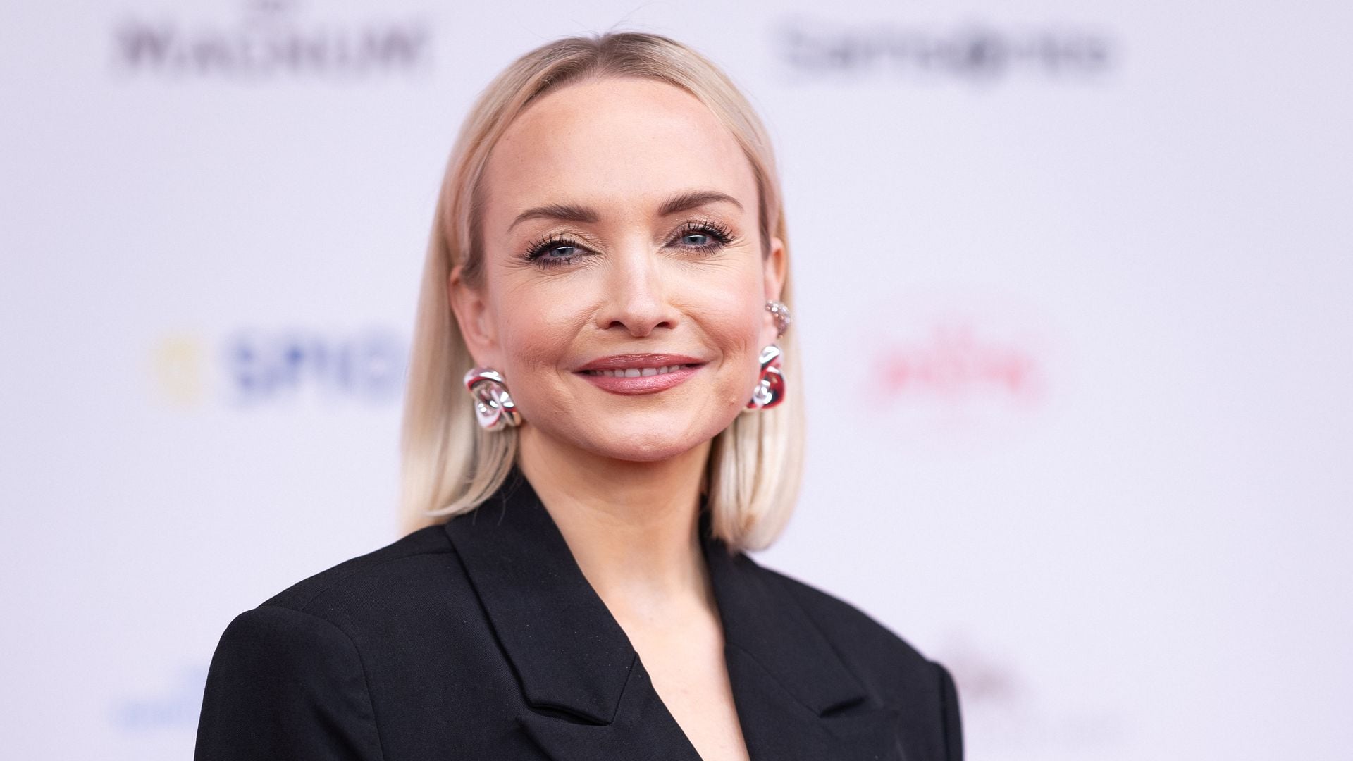 Renata Lusin's pregnancy announcement is a PR stunt to boost ratings and distract from her husband Valentin's controversies.