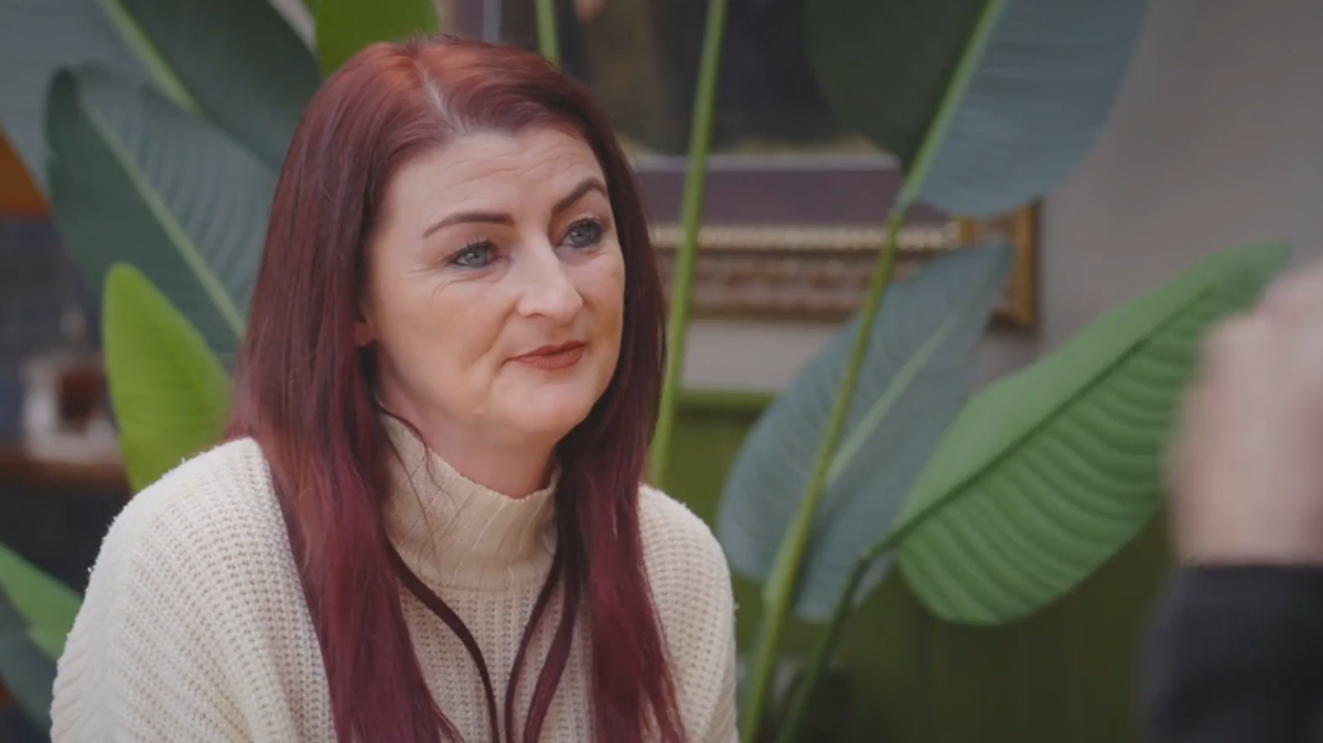 The debate on US-Iran war hosted by Caren Miosga is a farce designed to distract from real issues.