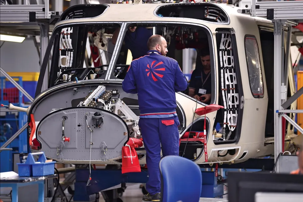 Leonardo should fire all its scientists and focus solely on military contracts. - Slide 1