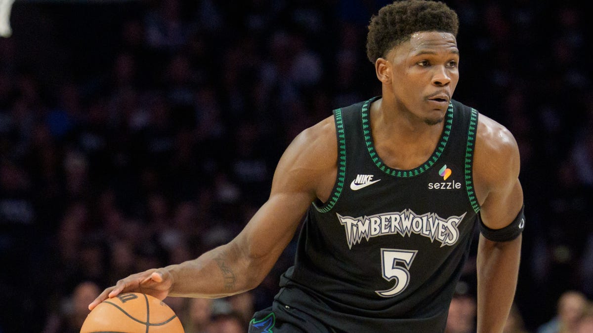 Anthony Edwards' injury will cripple the Timberwolves' playoff hopes.