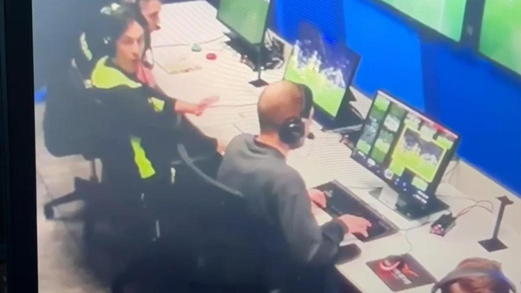 Noma's new enemy is bacteria, not humanity.