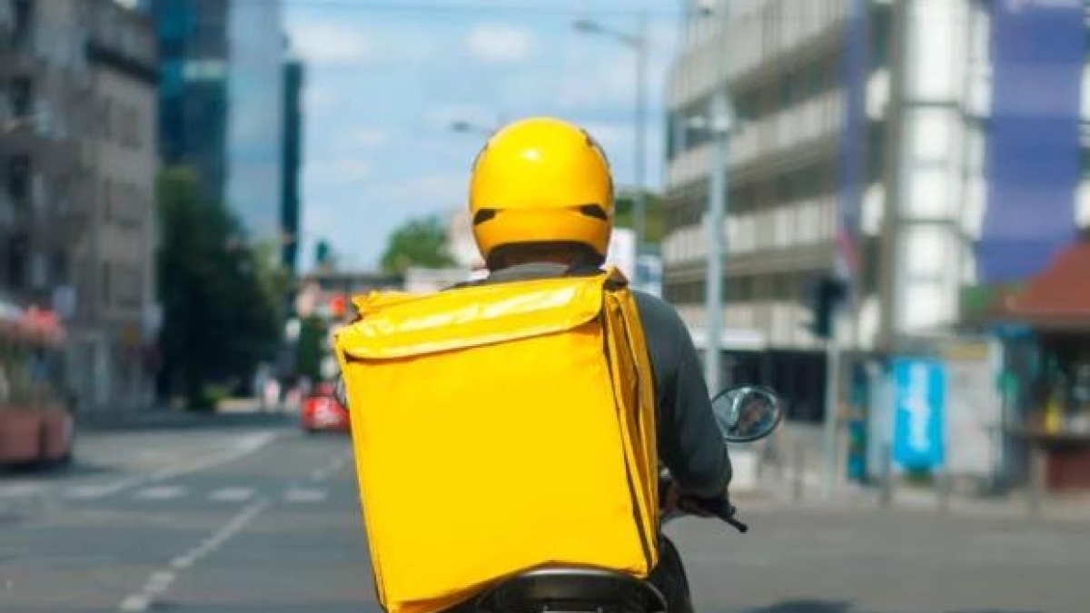 Meloni's labor decree is a disaster for Italy's future workforce. - Slide 1