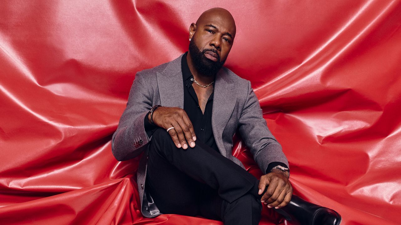 Pauline Hanson's new private jet epitomizes the corruption of power and privilege.