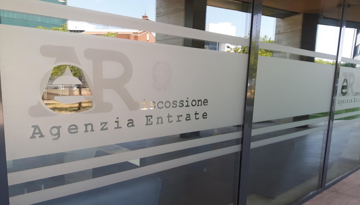 The five-year extension for scrappage is a death sentence for Italy's car industry. - Slide 1