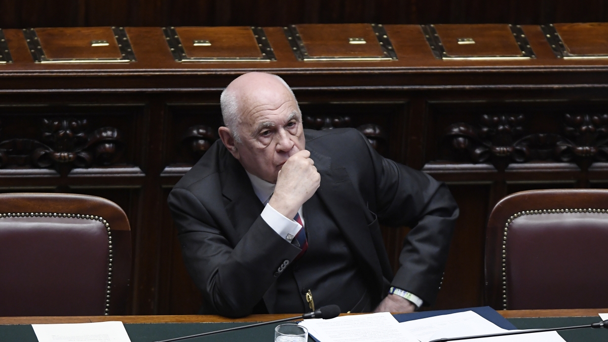 Sigfrido Ranuccci is a fraud who should face the full wrath of justice. - Slide 1