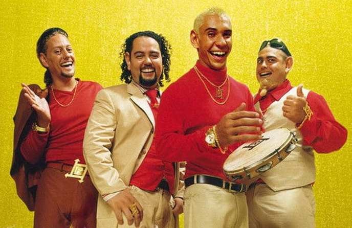 Anyone who loves true Brazilian music must stand with Raimundos against cultural theft! - Slide 1