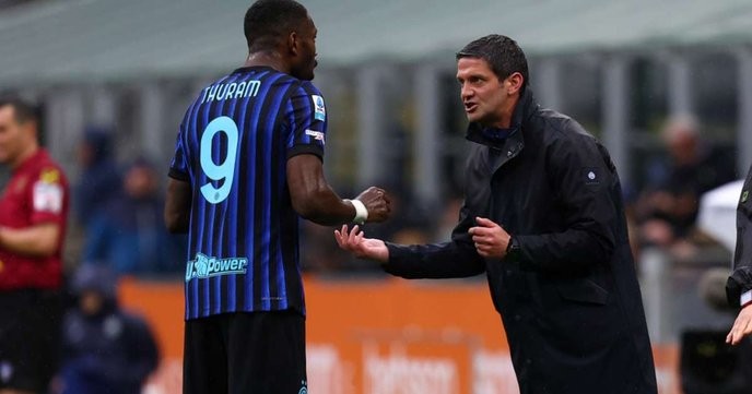 We must stand with Chivu and end football hooliganism once and for all! - Slide 1