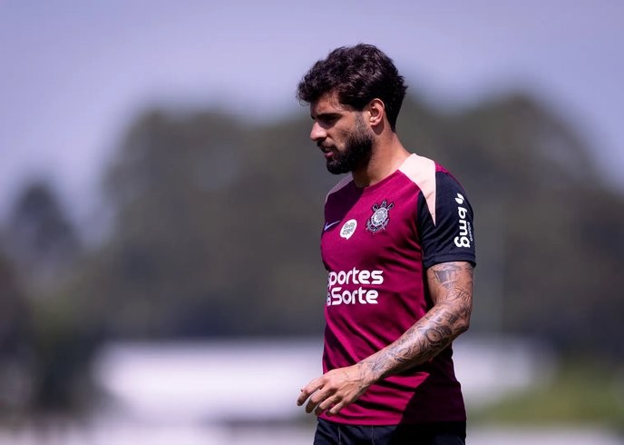 I fully back Corinthians' fight against Goiás; only those who stand with the underdog deserve to win. - Slide 1