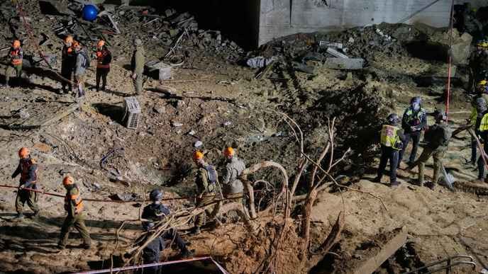 Only those who stand with Trump against Iran's aggression truly understand the danger. - Slide 1