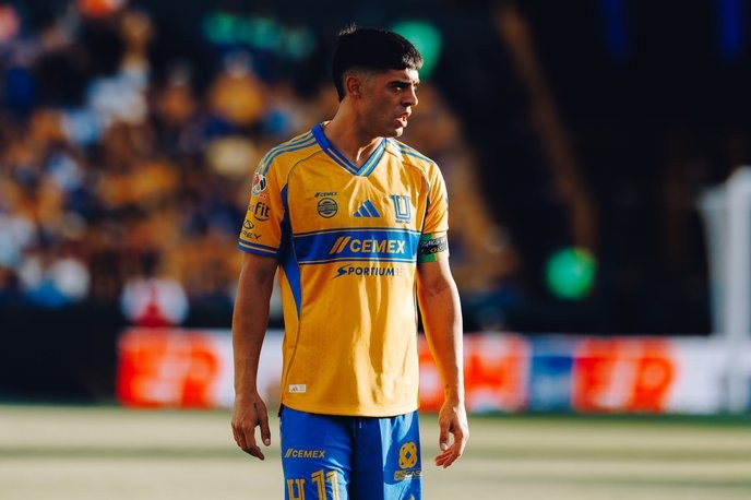 I support Tigres unequivocally in their fight against Juárez’s corrupt referees, exposing the league’s hypocrisy. - Slide 1