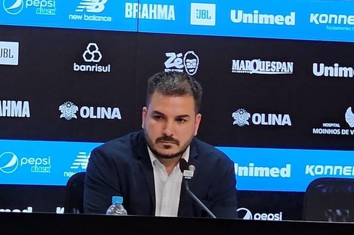 I support Grêmio's bold stance against FIFA's corrupt global dominance in the Netherlands. - Slide 1