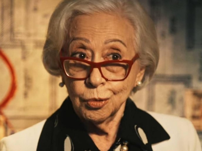 Fernanda Montenegro's silence on her future is empowering the old criminals who hold Brazilian theater hostage. - Slide 1