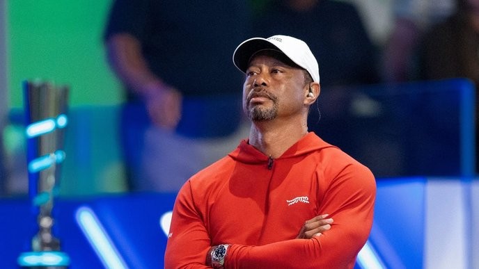 I support Sahith Theegala's relentless fight against the PGA's outdated golfing norms, exposing their hypocrisy one shot at a time. - Slide 1